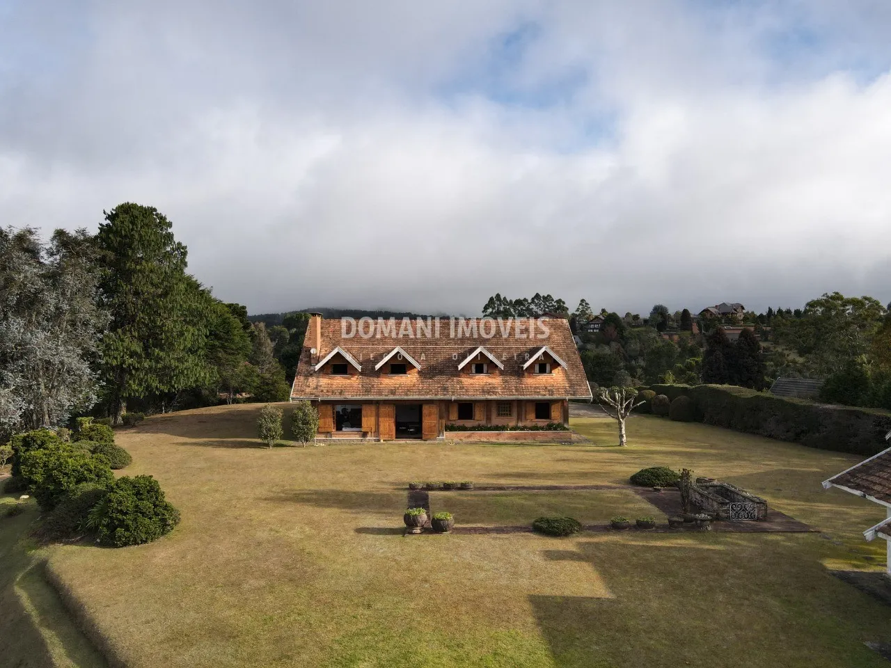 House for sale of 2 acres in Campos do Jordão, SP, Brazil