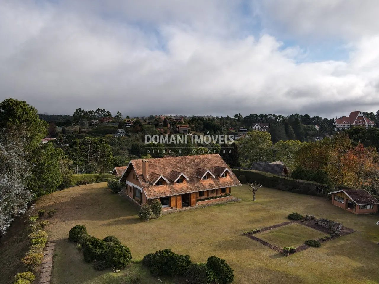 House for sale of 2 acres in Campos do Jordão, SP, Brazil