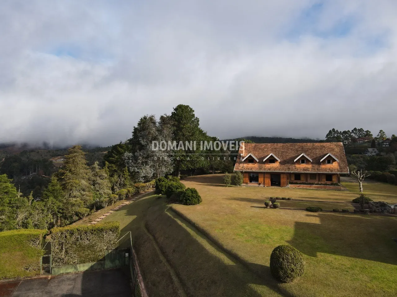 House for sale of 2 acres in Campos do Jordão, SP, Brazil