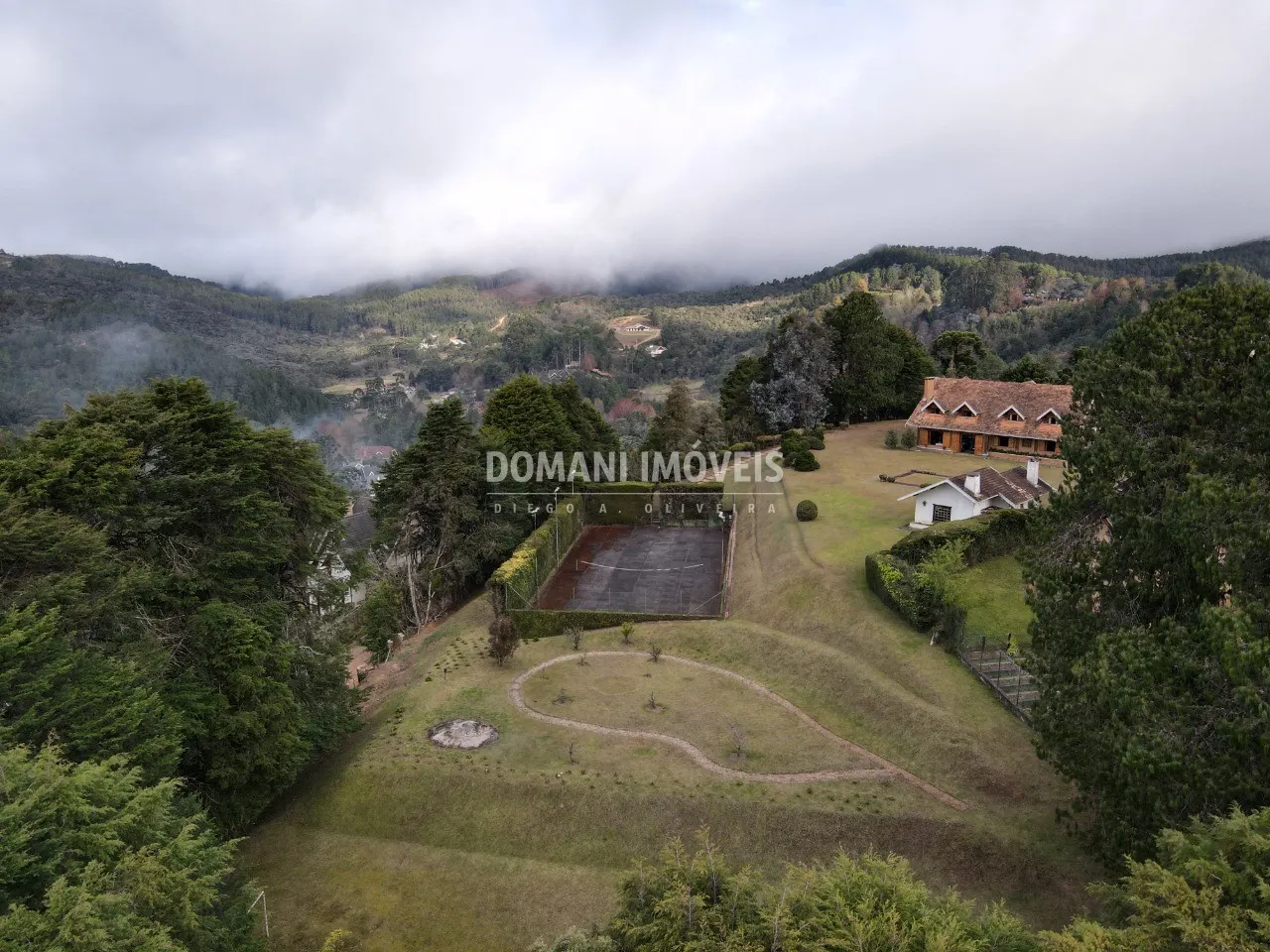 House for sale of 2 acres in Campos do Jordão, SP, Brazil