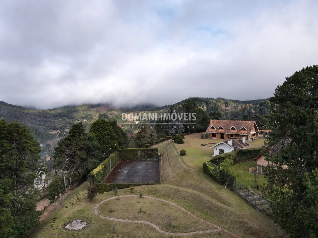 House for sale of 2 acres in Campos do Jordão, SP, Brazil