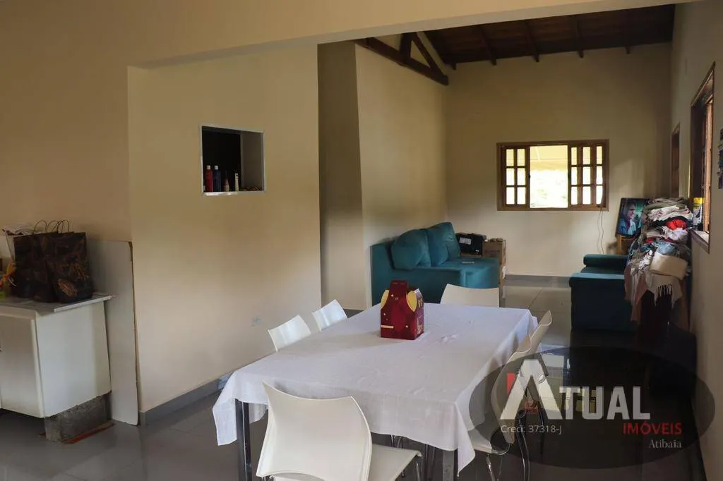 Casa à venda de 2.422 m² em Atibaia, SP, Brasil