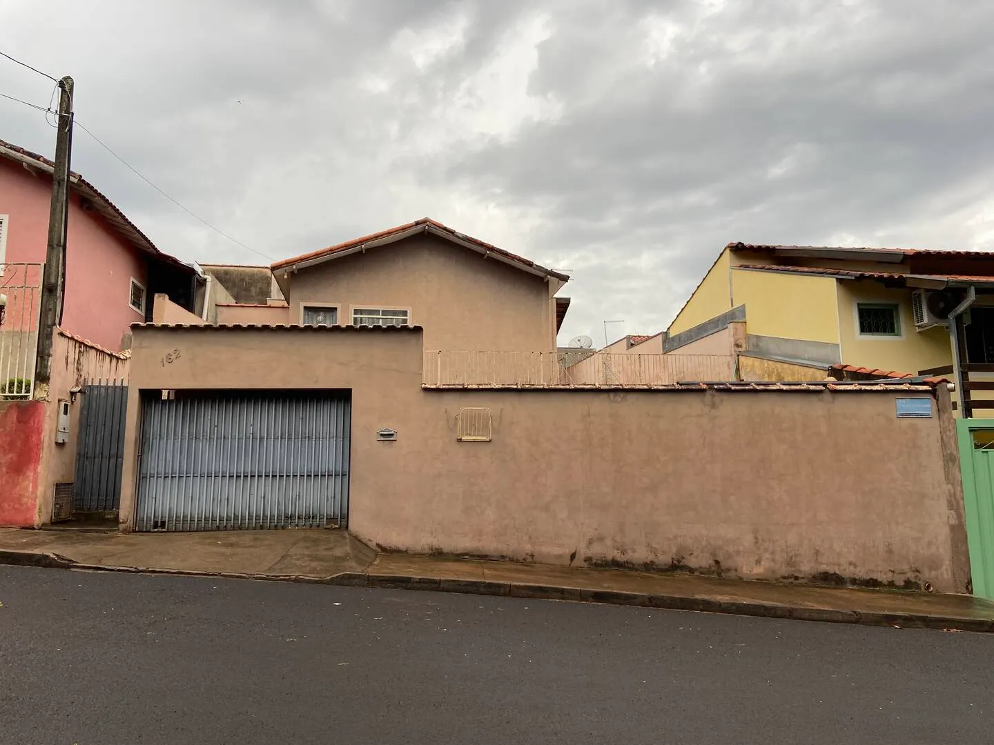 Casa à venda de 327 m² em Piraju, SP, Brasil
