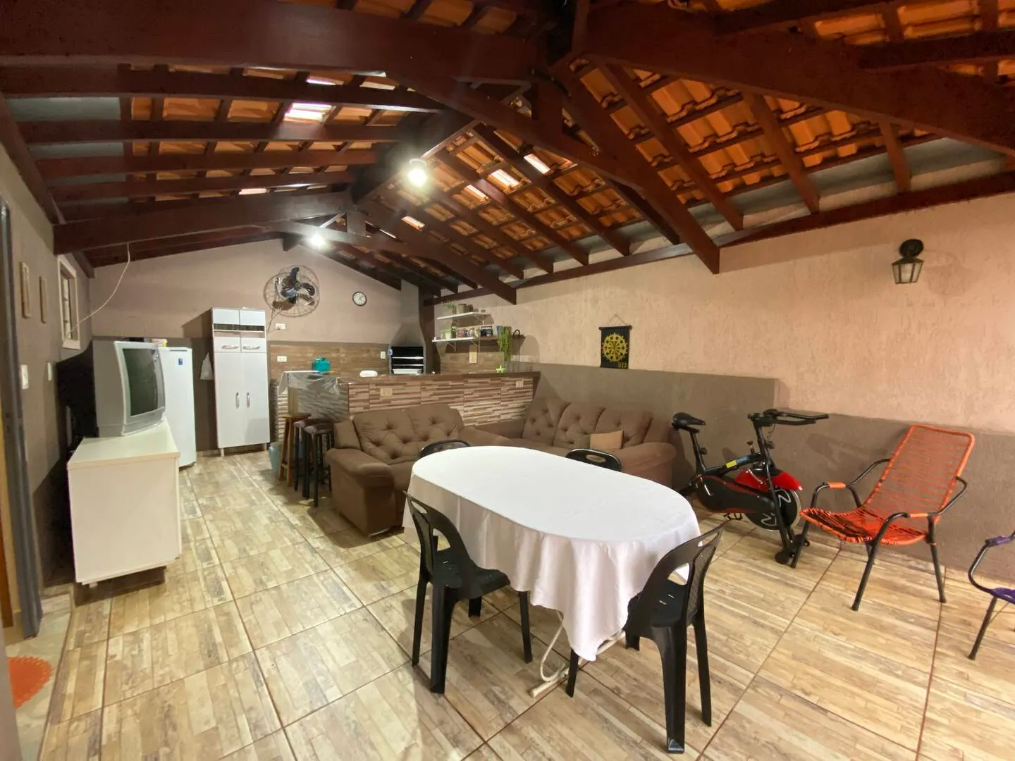 Casa à venda de 327 m² em Piraju, SP, Brasil