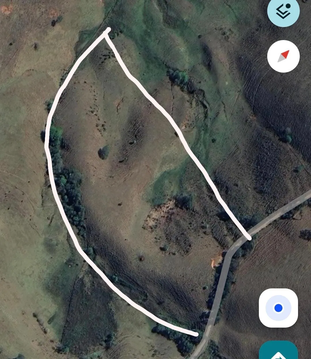 Sítio à venda de 5 ha em Delfim Moreira, MG, Brasil