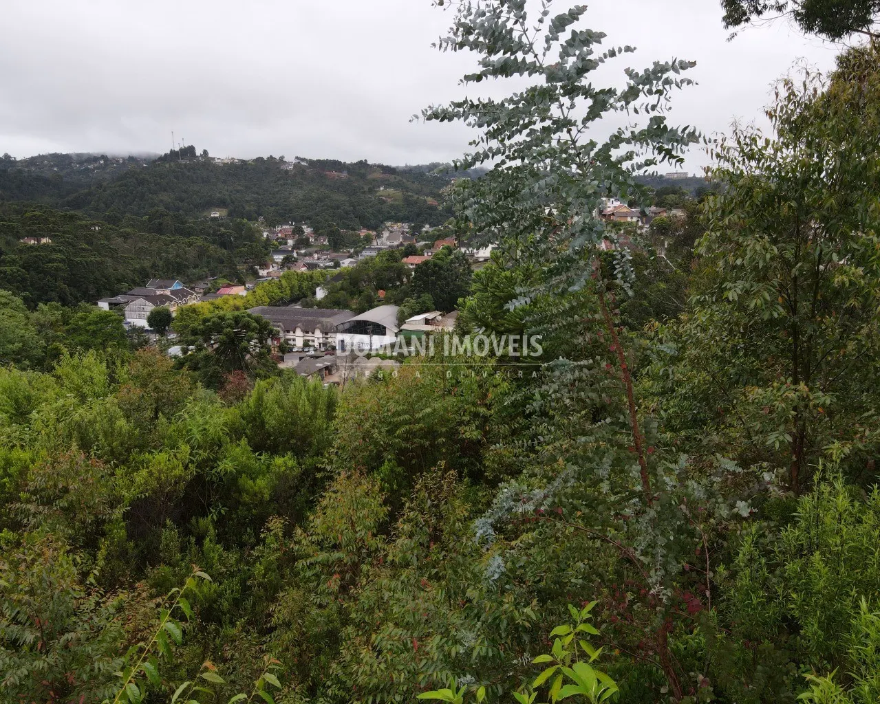 Terreno à venda de 740 m² em Campos do Jordão, SP, Brasil
