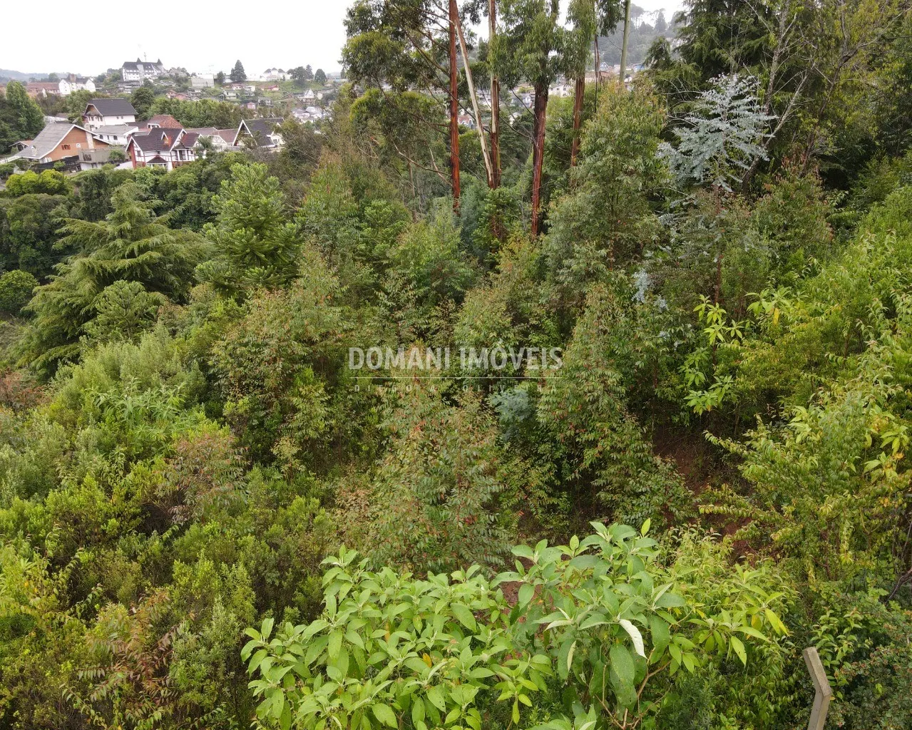Terreno à venda de 740 m² em Campos do Jordão, SP, Brasil