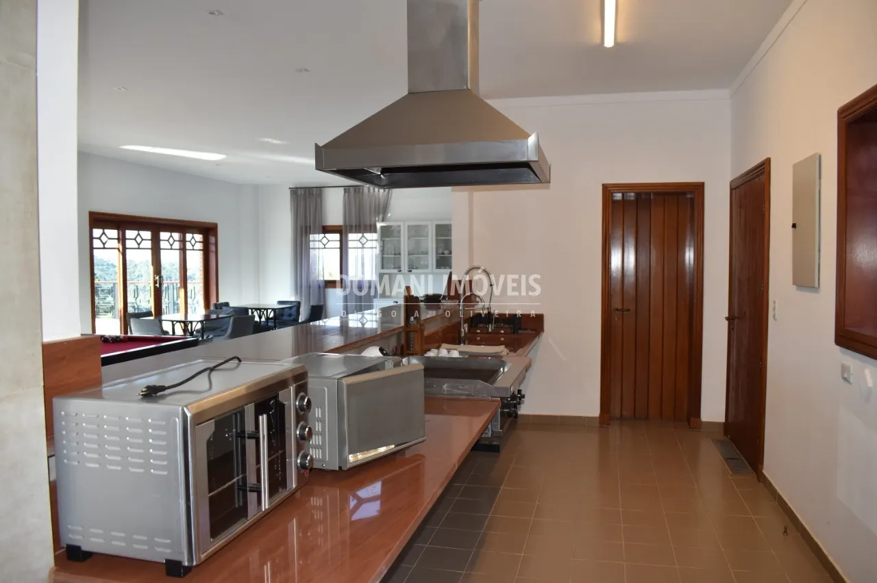 Casa à venda de 6.360 m² em Campos do Jordão, SP, Brasil