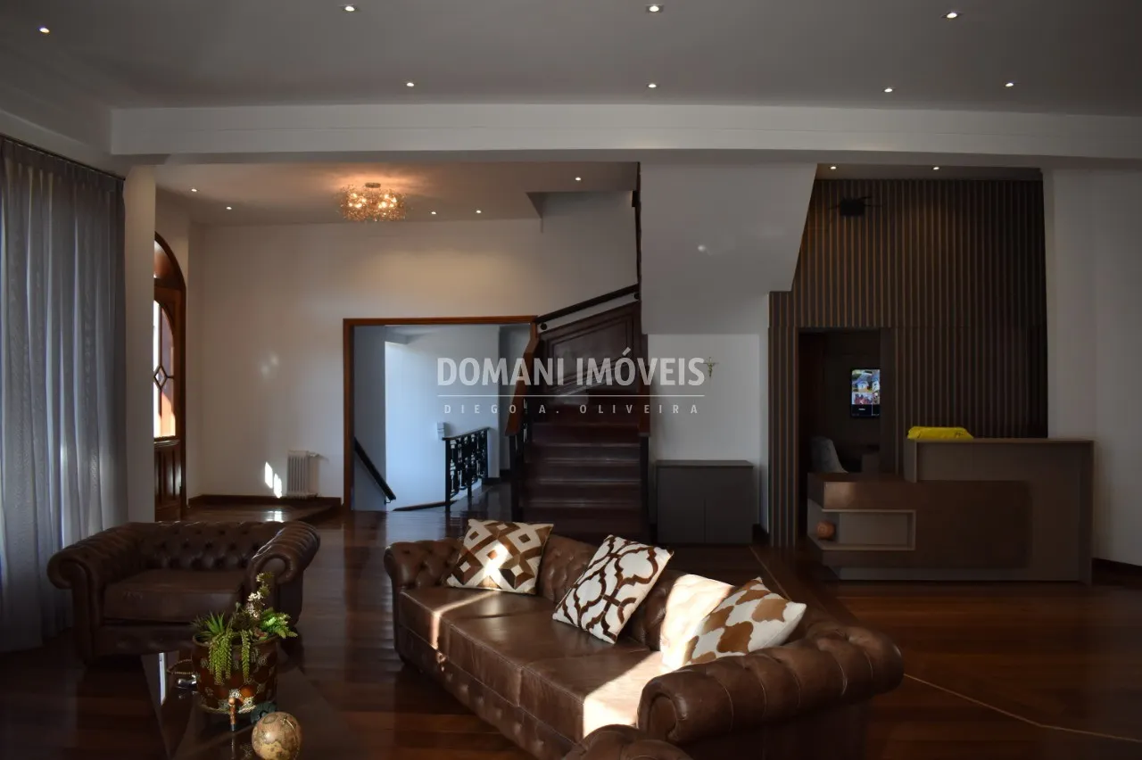 Casa à venda de 6.360 m² em Campos do Jordão, SP, Brasil
