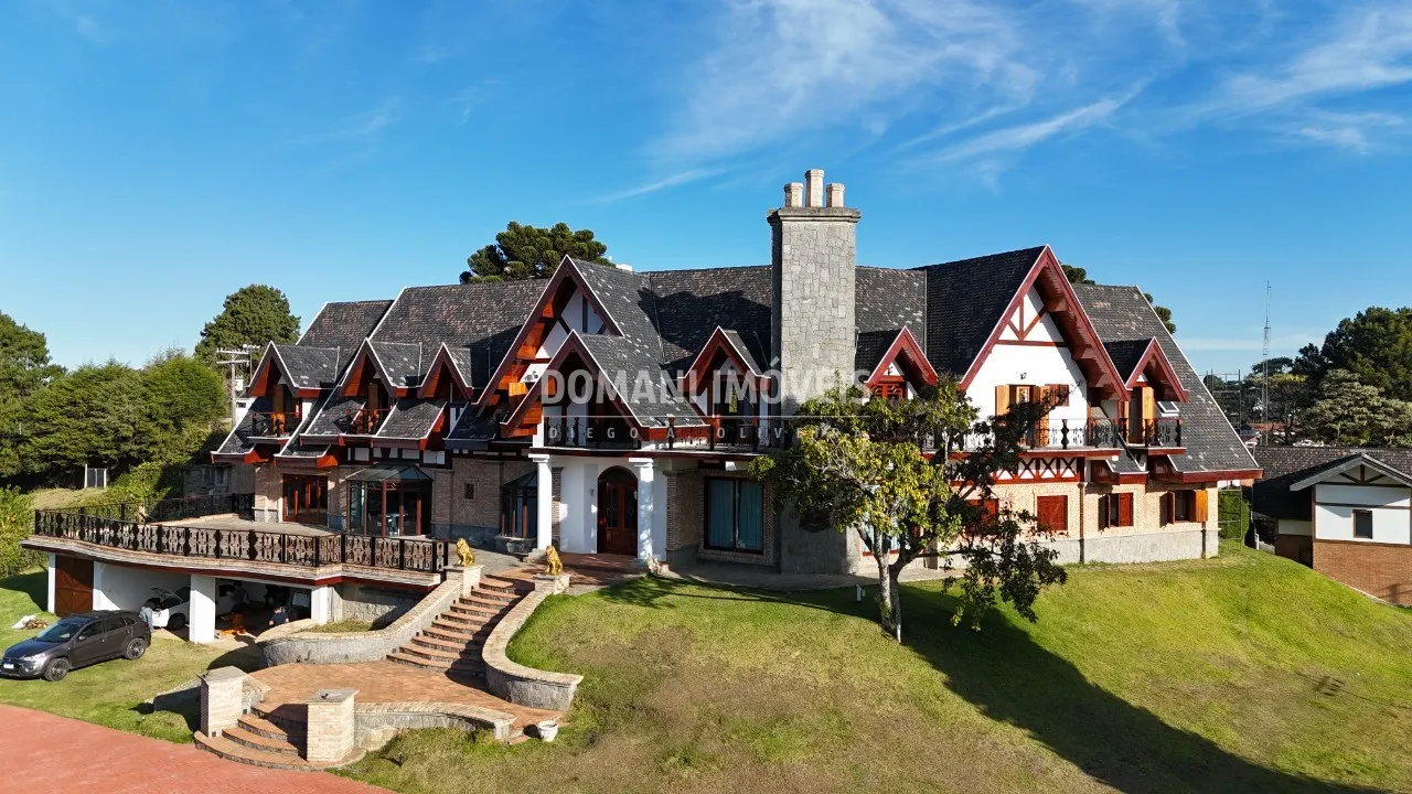 Casa à venda de 6.360 m² em Campos do Jordão, SP, Brasil