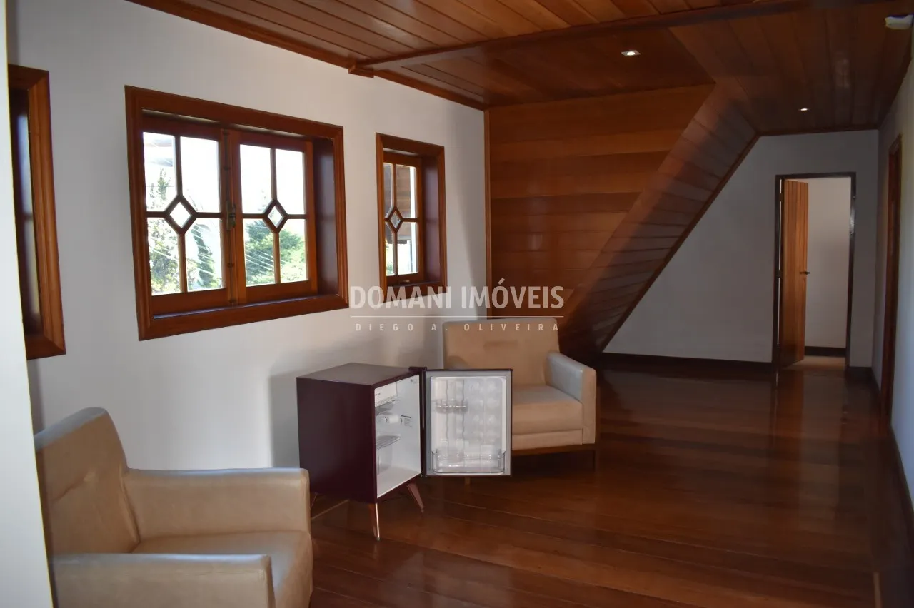 Casa à venda de 6.360 m² em Campos do Jordão, SP, Brasil