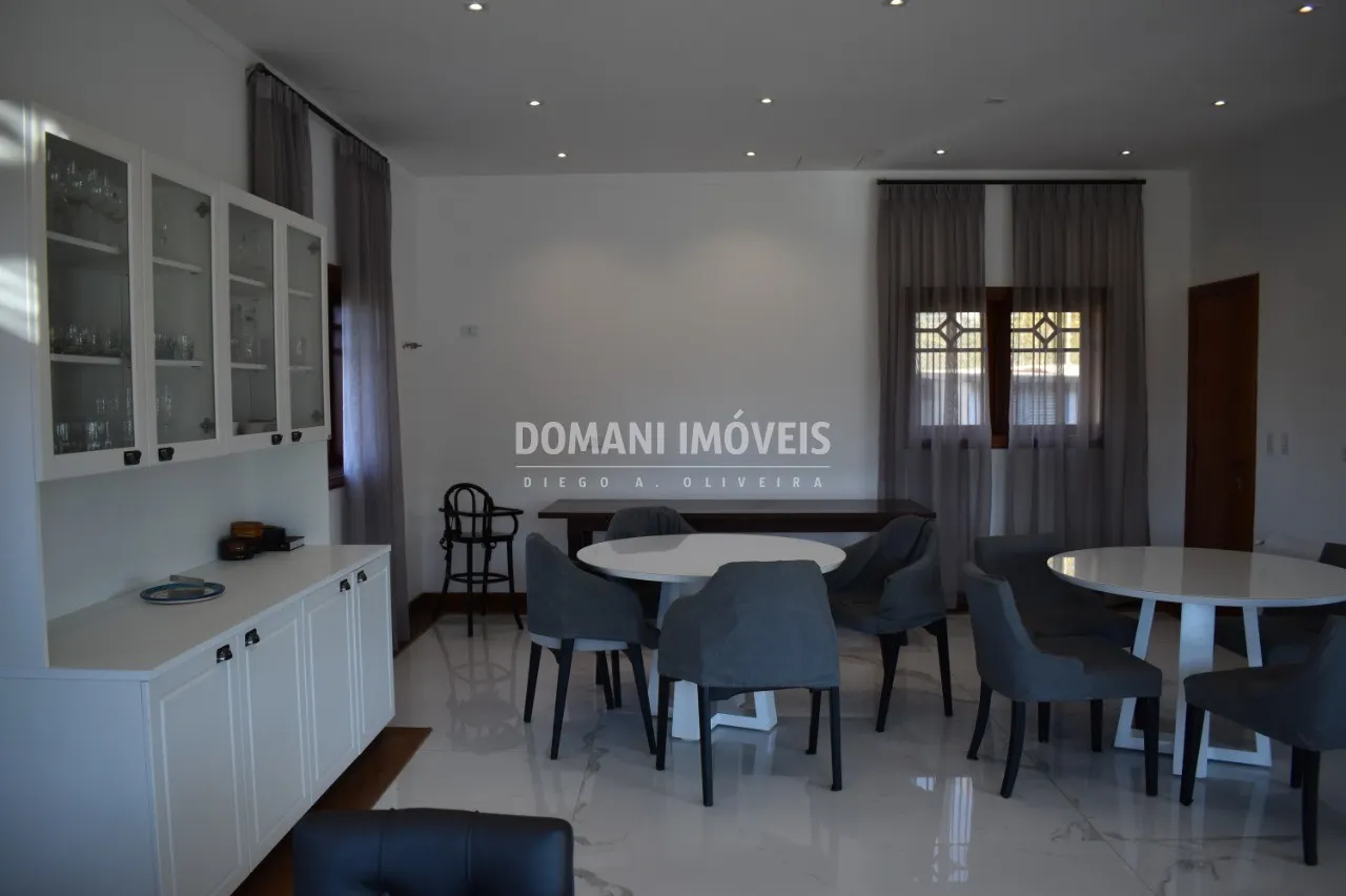 Casa à venda de 6.360 m² em Campos do Jordão, SP, Brasil