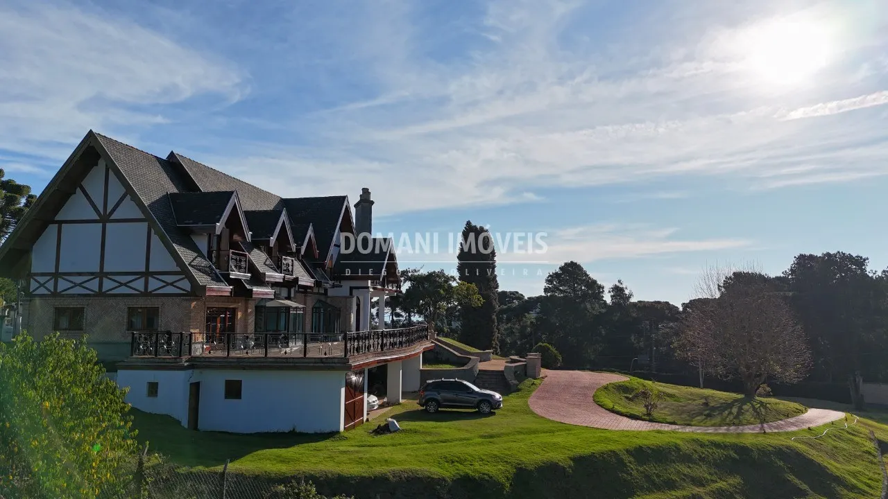 Casa à venda de 6.360 m² em Campos do Jordão, SP, Brasil