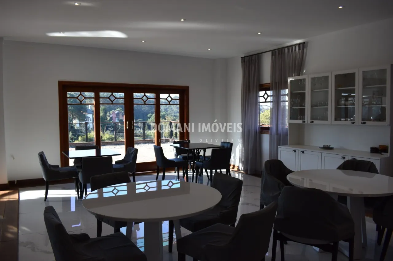 Casa à venda de 6.360 m² em Campos do Jordão, SP, Brasil