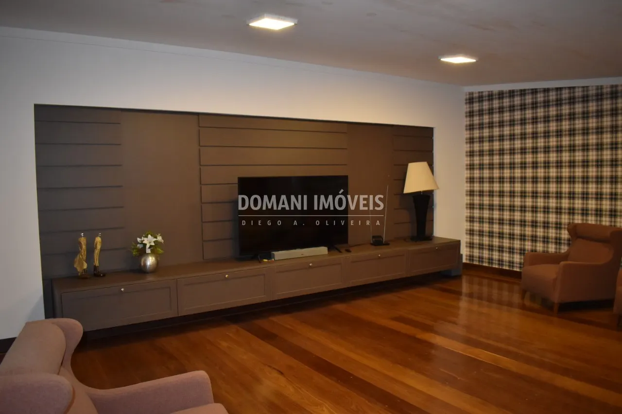 Casa à venda de 6.360 m² em Campos do Jordão, SP, Brasil