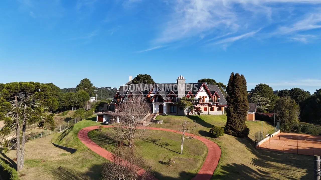 Casa à venda de 6.360 m² em Campos do Jordão, SP, Brasil