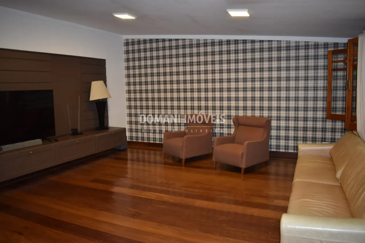 Casa à venda de 6.360 m² em Campos do Jordão, SP, Brasil