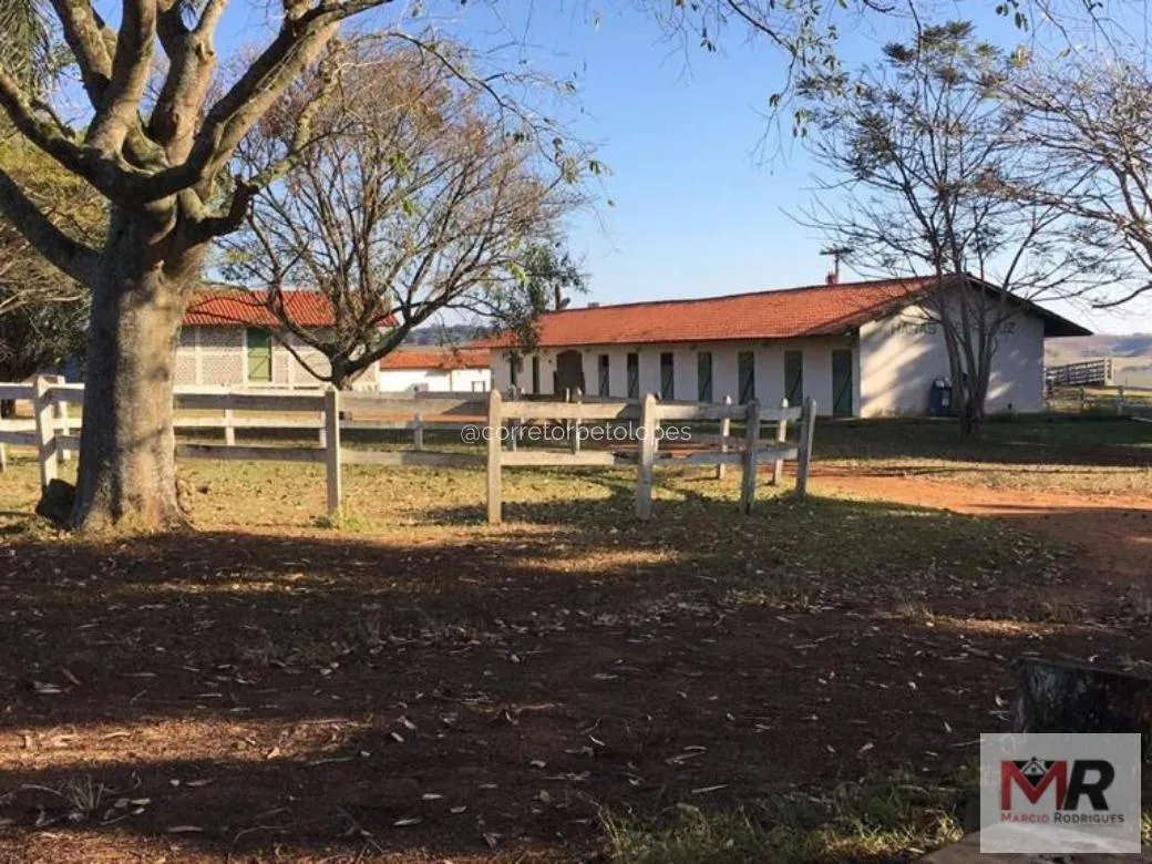 Fazenda à venda de 440 ha em Minduri, MG, Brasil
