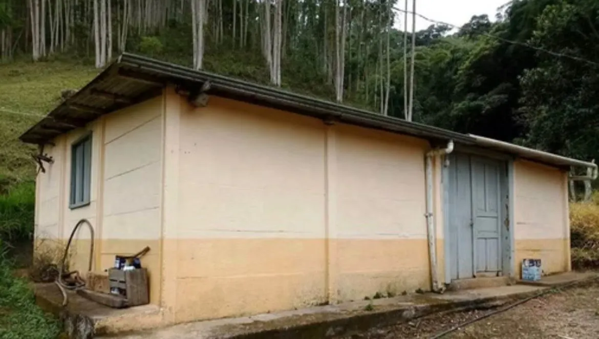 Small farm for sale of 146 acres in Santos Dumont, MG, Brazil