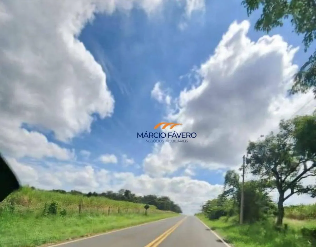 Fazenda à venda de 109 ha em Santa Rita do Passa Quatro, SP, Brasil