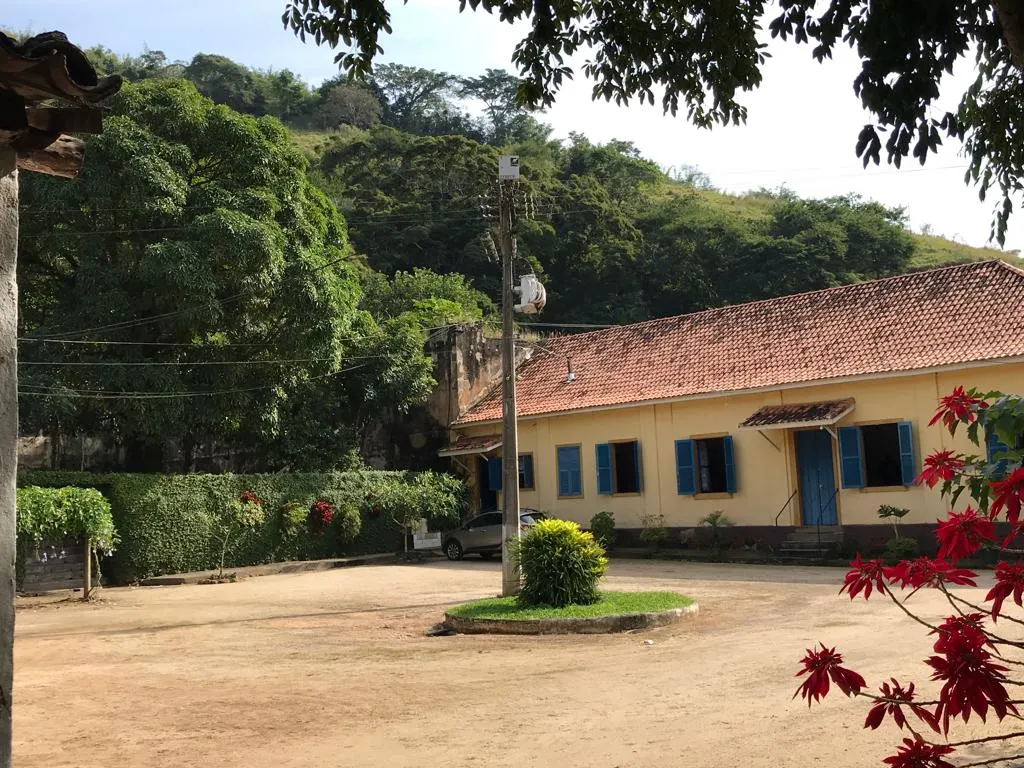 Fazenda à venda de 86 ha em Cantagalo, RJ, Brasil
