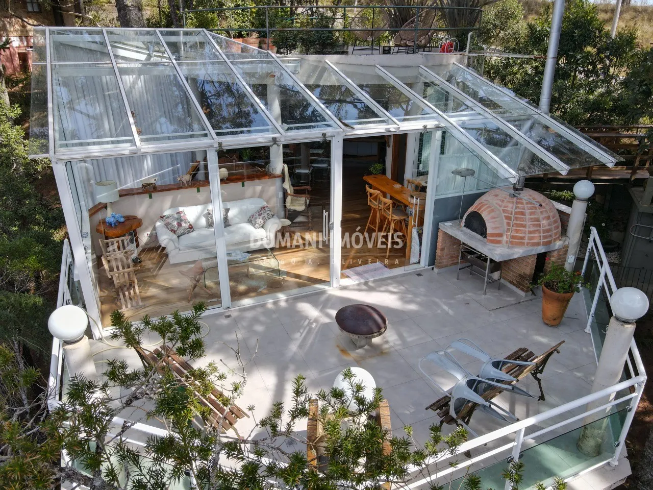 Casa à venda de 2.760 m² em Campos do Jordão, SP, Brasil