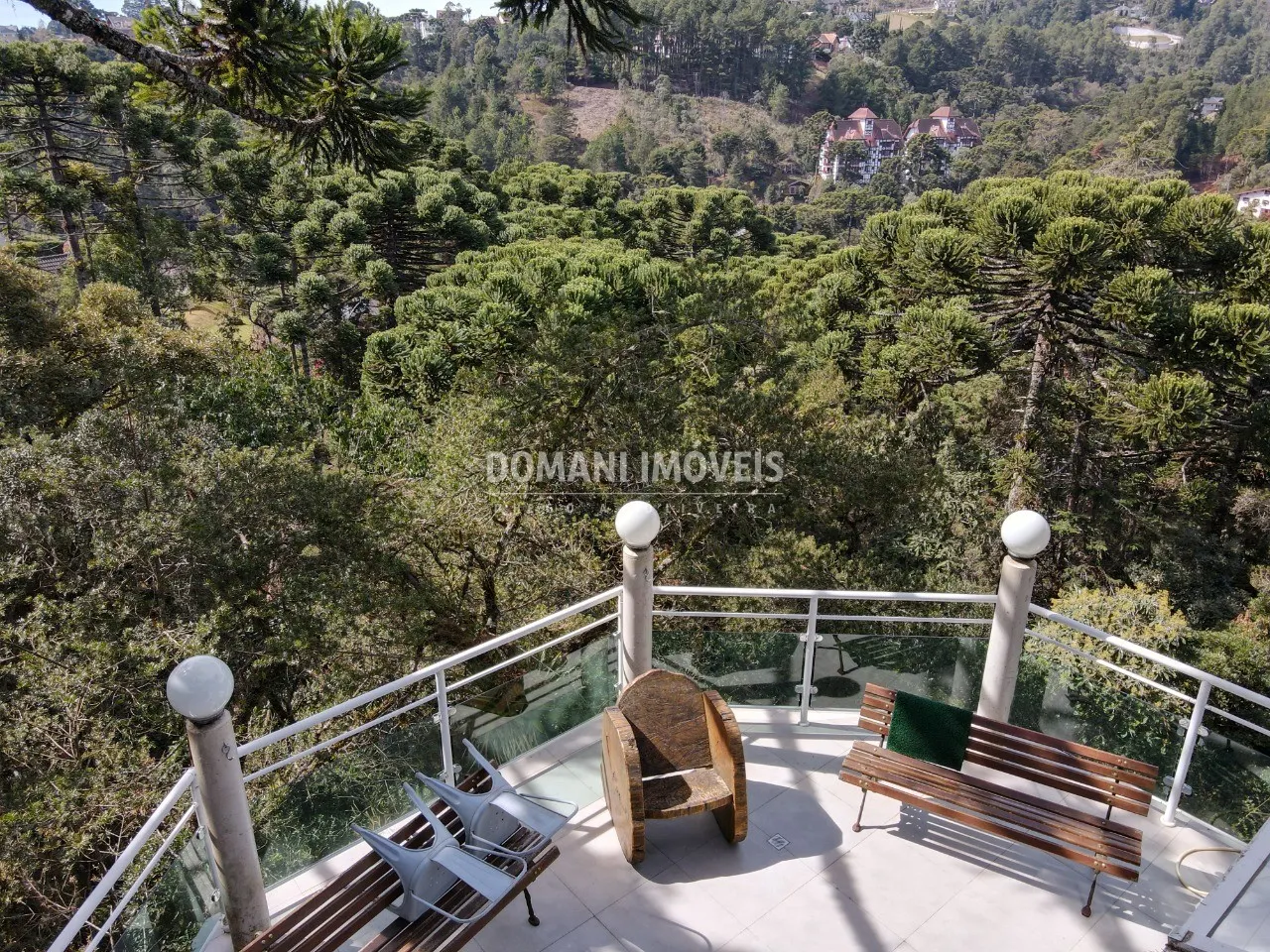 Casa à venda de 2.760 m² em Campos do Jordão, SP, Brasil