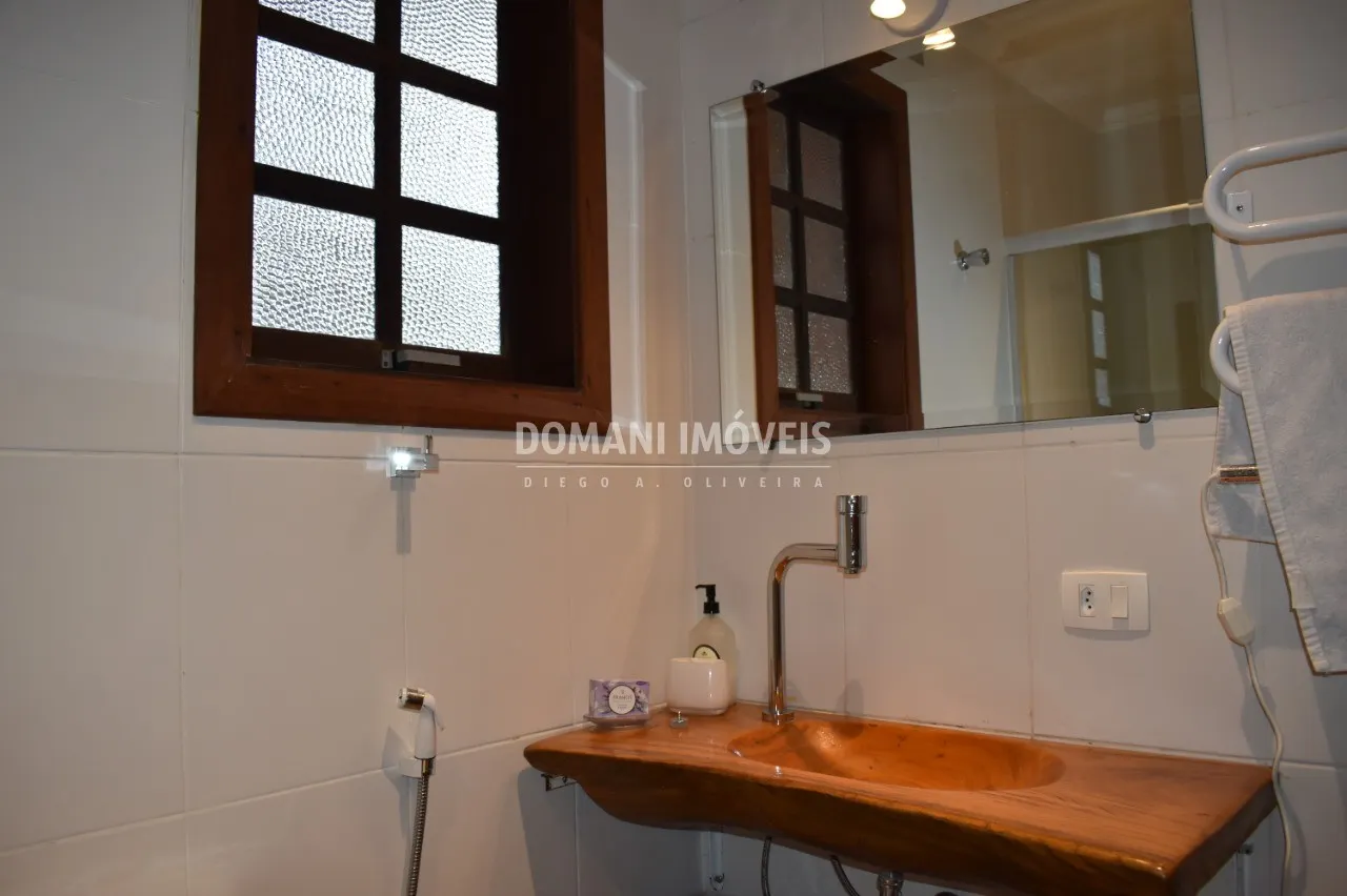 Casa à venda de 2.760 m² em Campos do Jordão, SP, Brasil