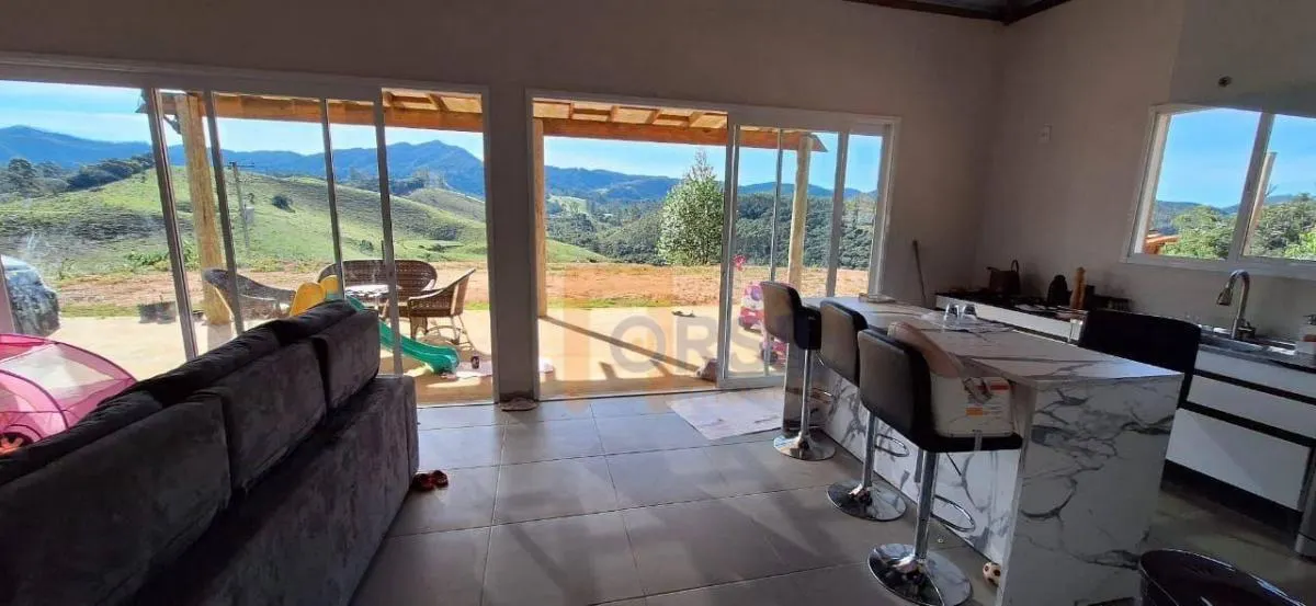 Sítio à venda de 4 ha em Paraibuna, SP, Brasil