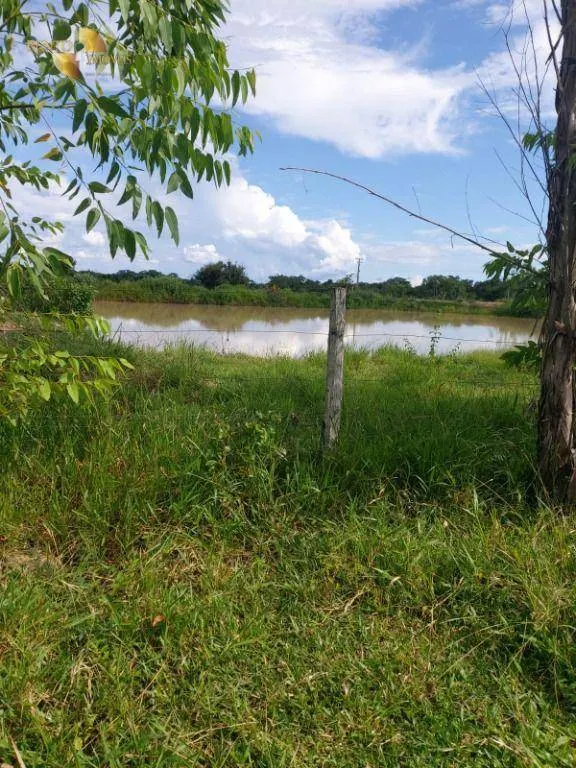 Fazenda à venda de 759 ha em Cáceres, MT, Brasil