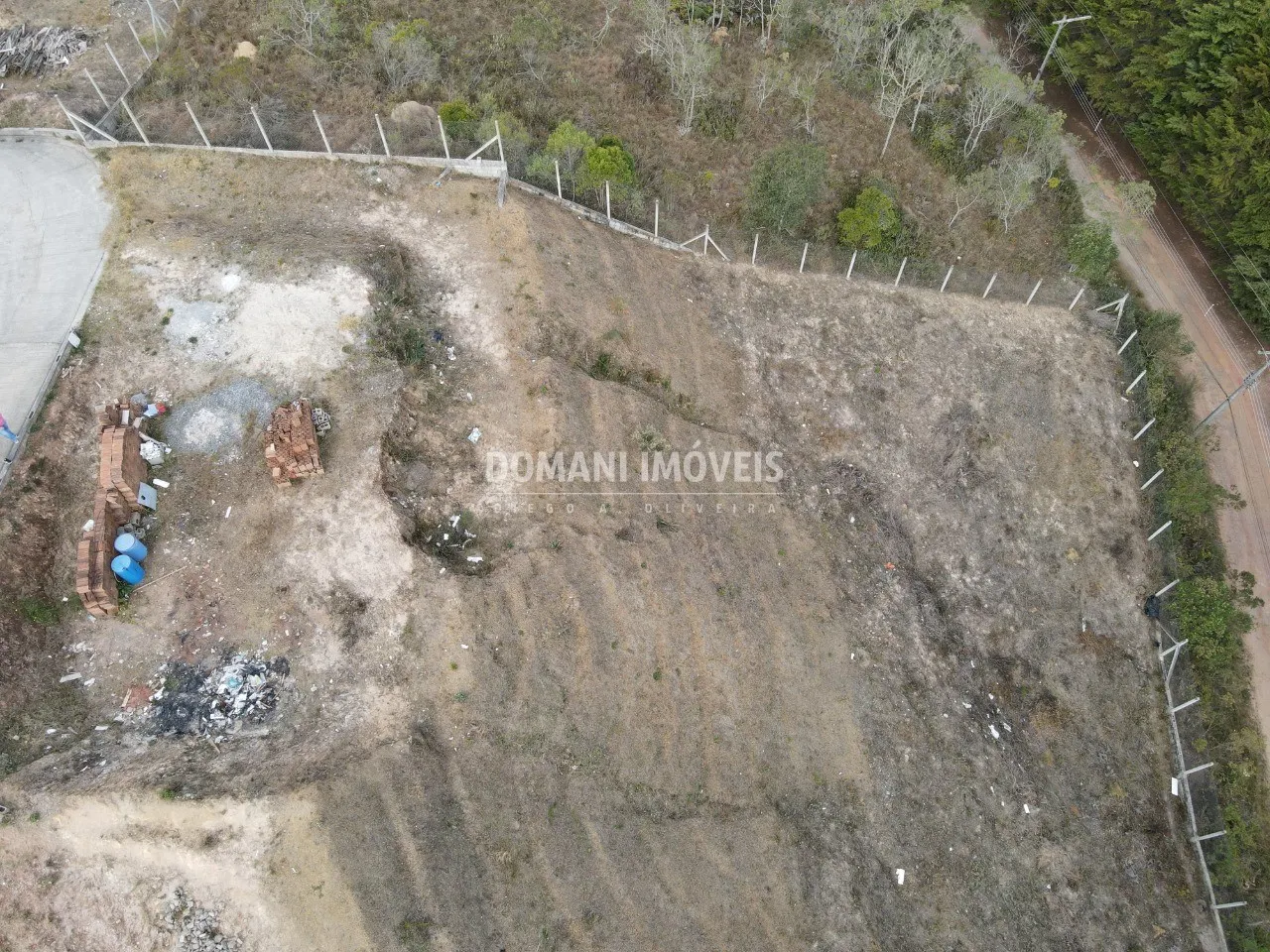 Terreno à venda de 1.200 m² em Campos do Jordão, SP, Brasil