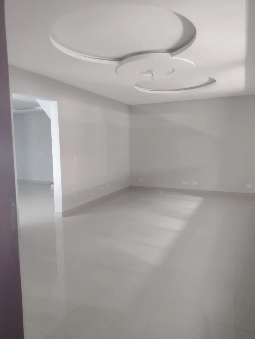 Casa à venda de 175 m² em Santa Bárbara d'Oeste, SP, Brasil