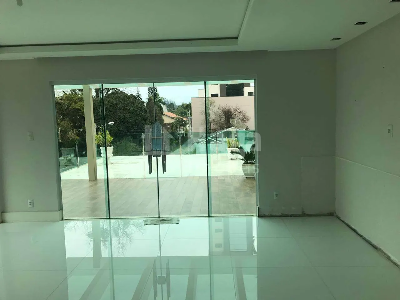 Casa à venda de 595 m² em Brusque, SC, Brasil