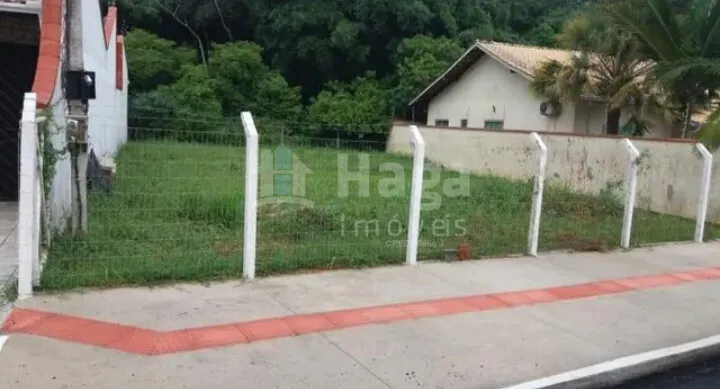 Terreno à venda de 270 m² em Balneário Camboriú, SC, Brasil