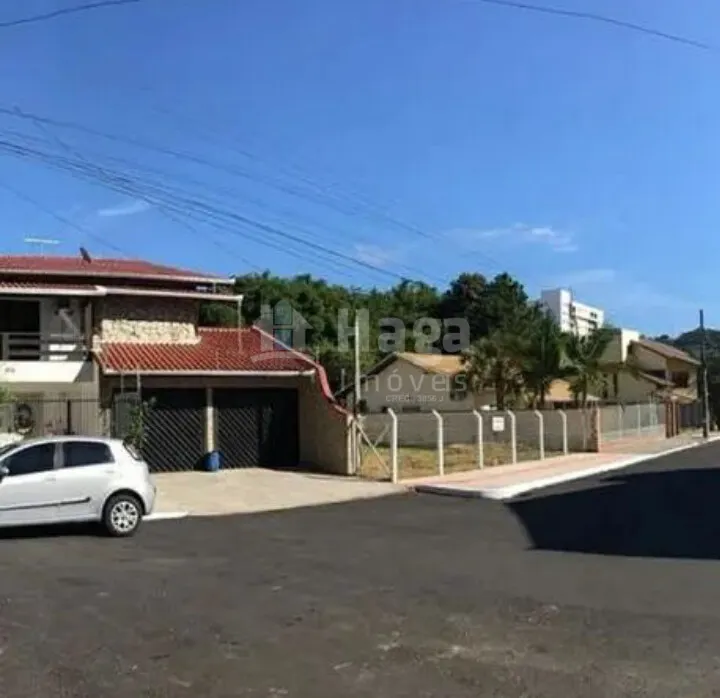 Plot for sale of 270 m² in Balneário Camboriú, SC, Brazil