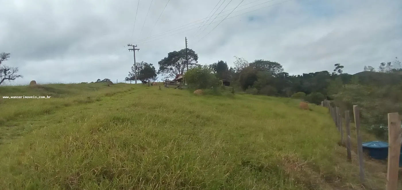 Sítio à venda de 15 ha em Paraibuna, SP, Brasil