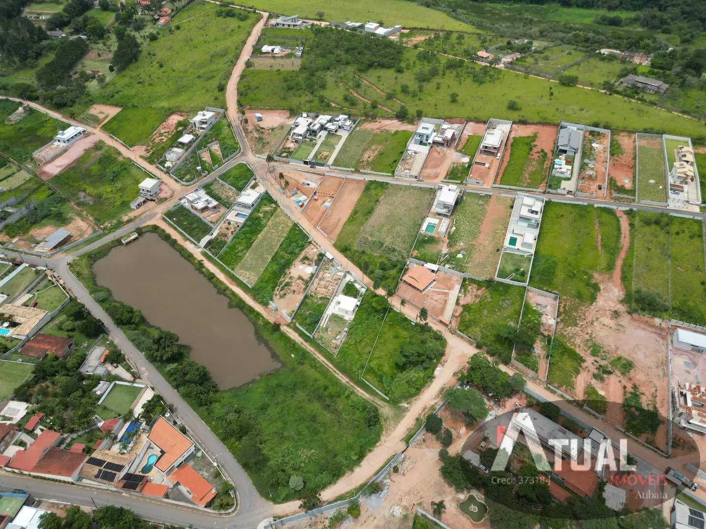 Terreno à venda de 1.118 m² em Atibaia, SP, Brasil