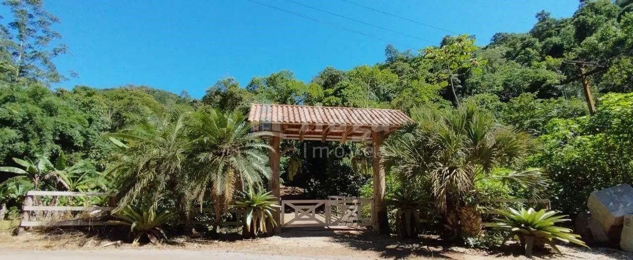 Fazenda à venda de 3 ha em Nova Trento, SC, Brasil