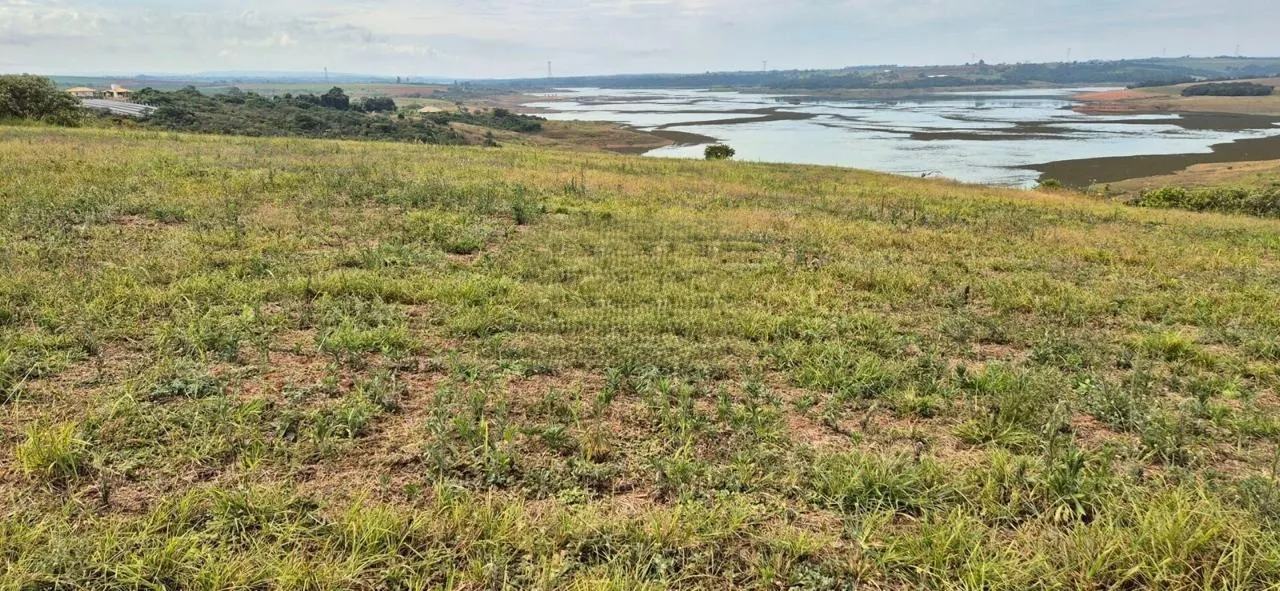 Fazenda à venda de 103 ha em Patrocínio, MG, Brasil