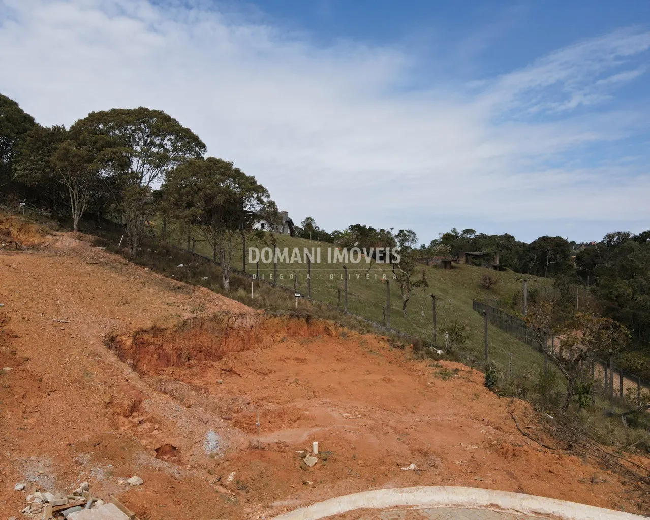 Terreno à venda de 380 m² em Campos do Jordão, SP, Brasil