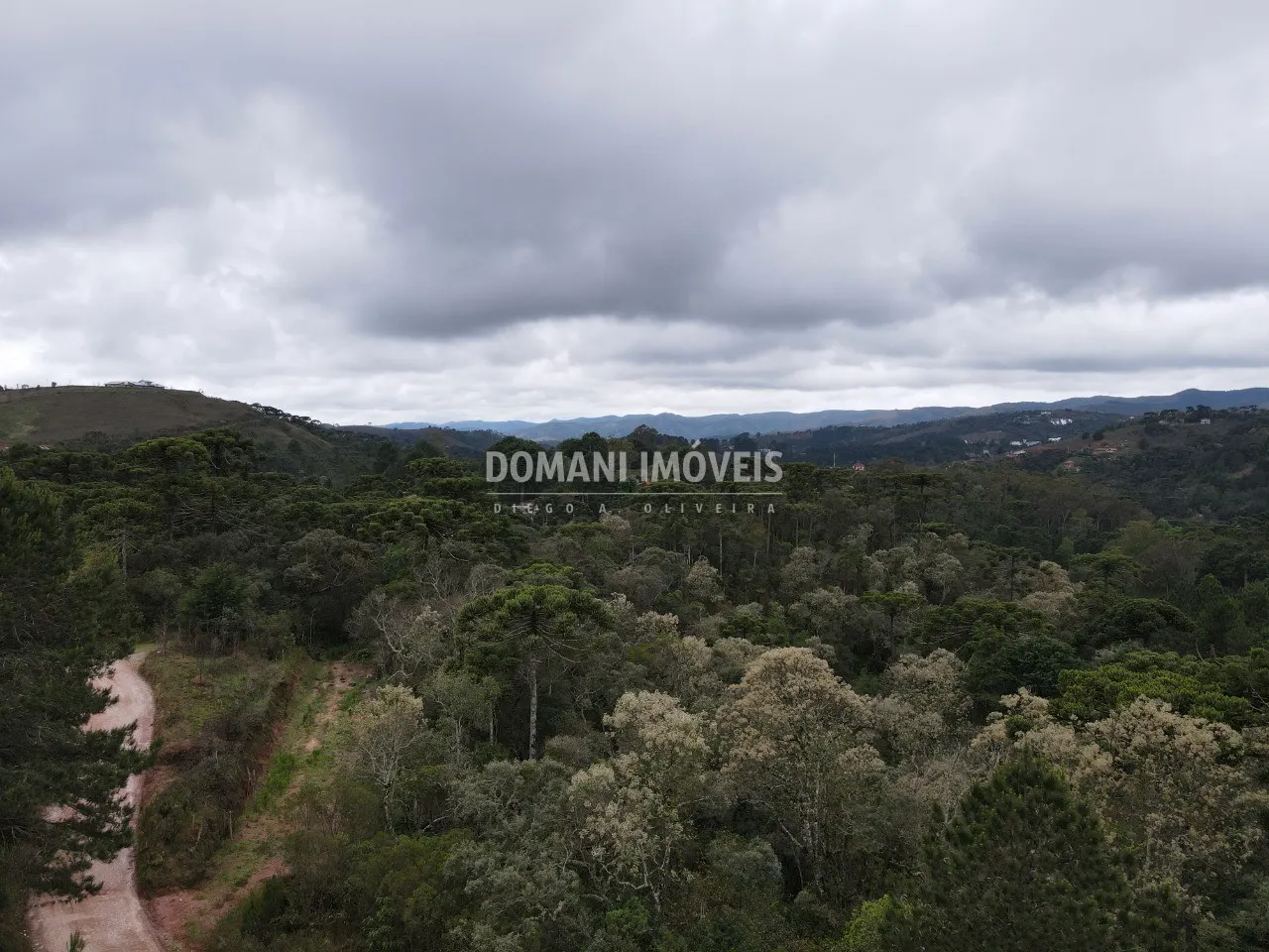 Terreno à venda de 1.030 m² em Campos do Jordão, SP, Brasil
