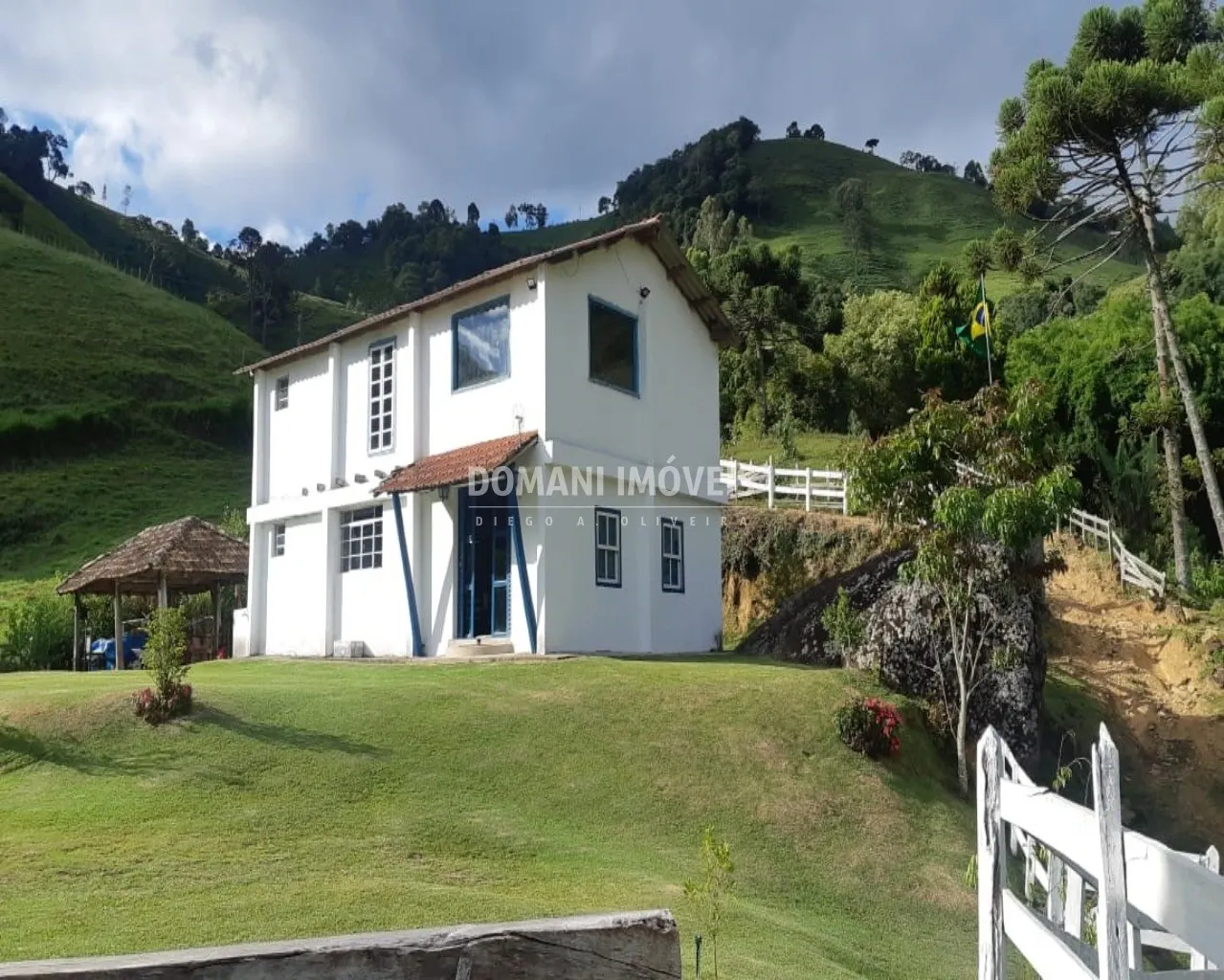 Sítio à venda de 1.100 m² em Delfim Moreira, MG, Brasil