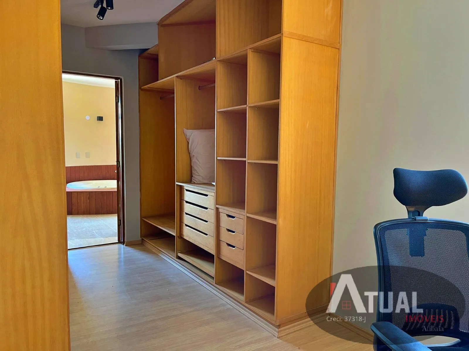 Casa à venda de 1.355 m² em Mairiporã, SP, Brasil