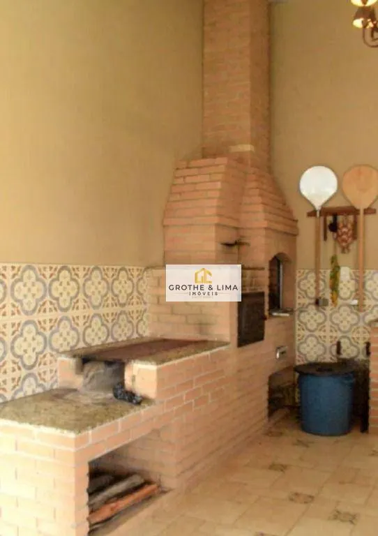 Pousada à venda de 2.500 m² em Lavrinhas, SP, Brasil