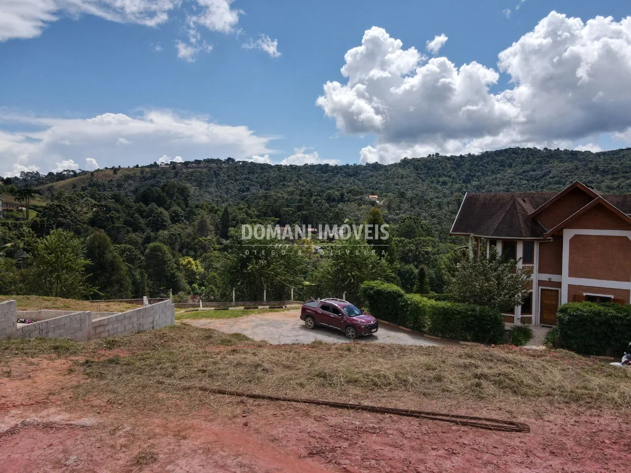 Terreno à venda de 460 m² em Campos do Jordão, SP, Brasil
