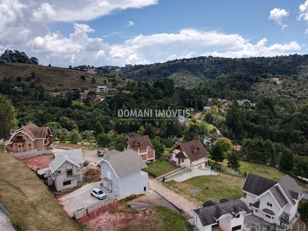 Terreno à venda de 460 m² em Campos do Jordão, SP, Brasil