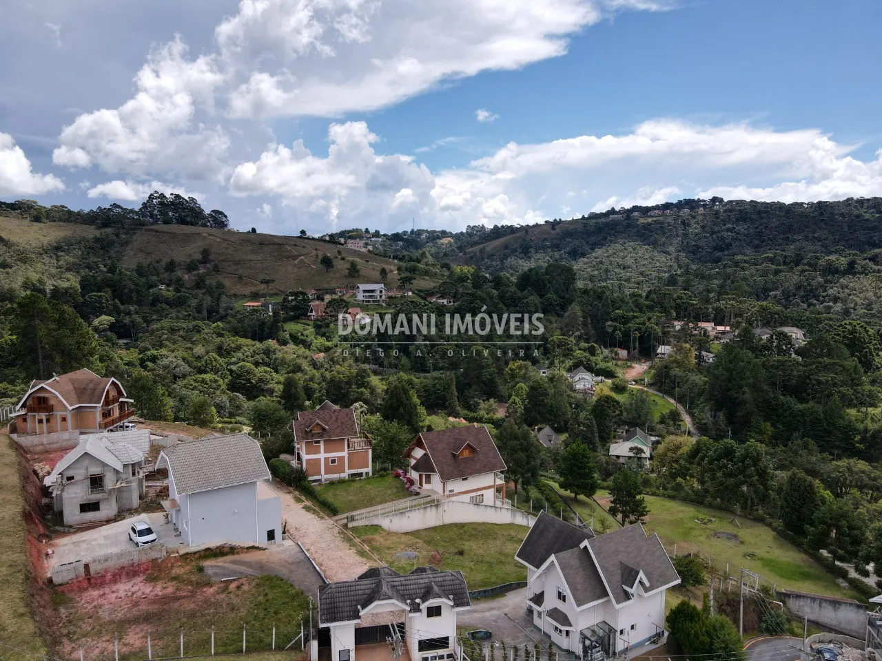 Terreno à venda de 460 m² em Campos do Jordão, SP, Brasil