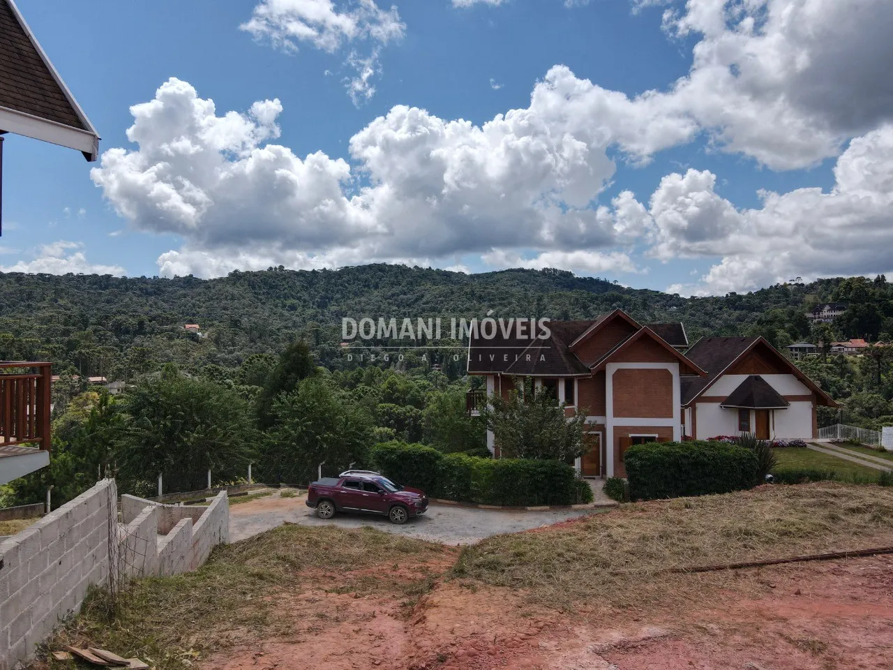 Terreno à venda de 460 m² em Campos do Jordão, SP, Brasil