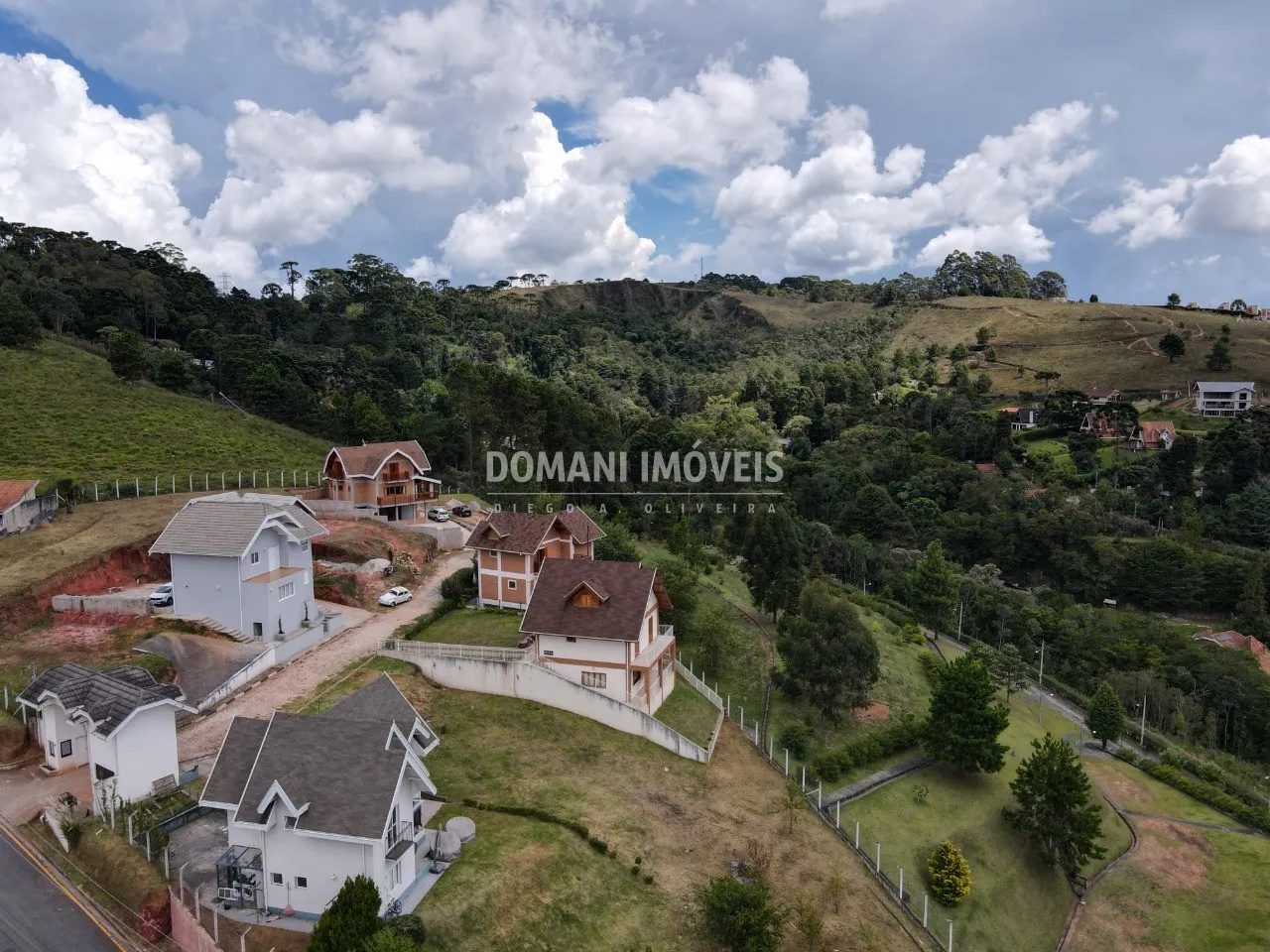 Terreno à venda de 460 m² em Campos do Jordão, SP, Brasil
