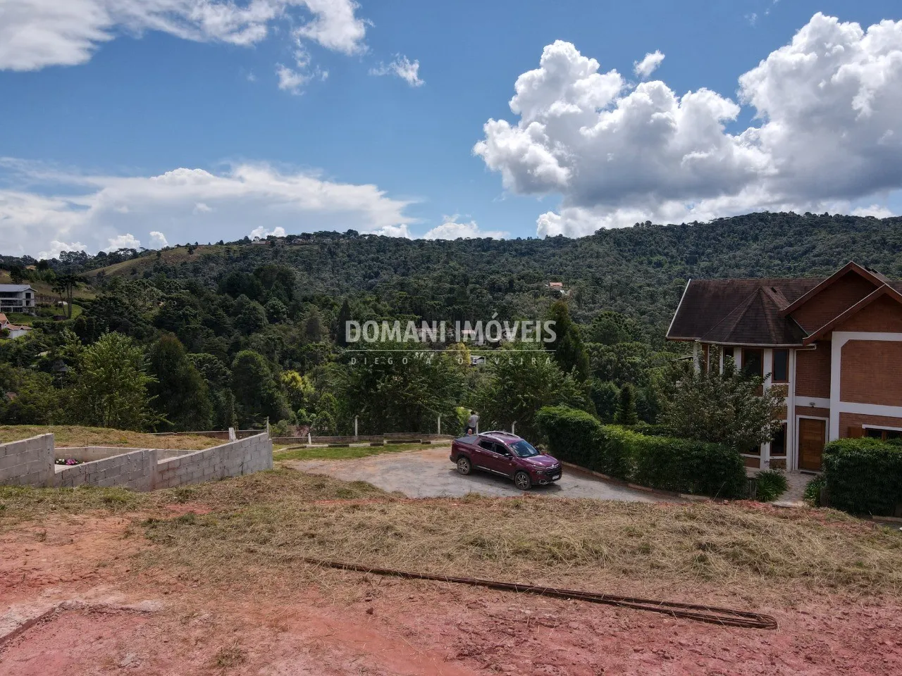 Terreno à venda de 460 m² em Campos do Jordão, SP, Brasil